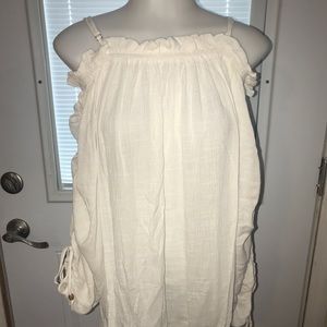 Easel White Scrunch Off the Should Top